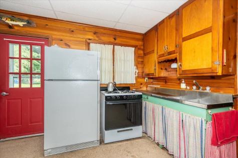 8977 Austin Road Alborn MN 55702