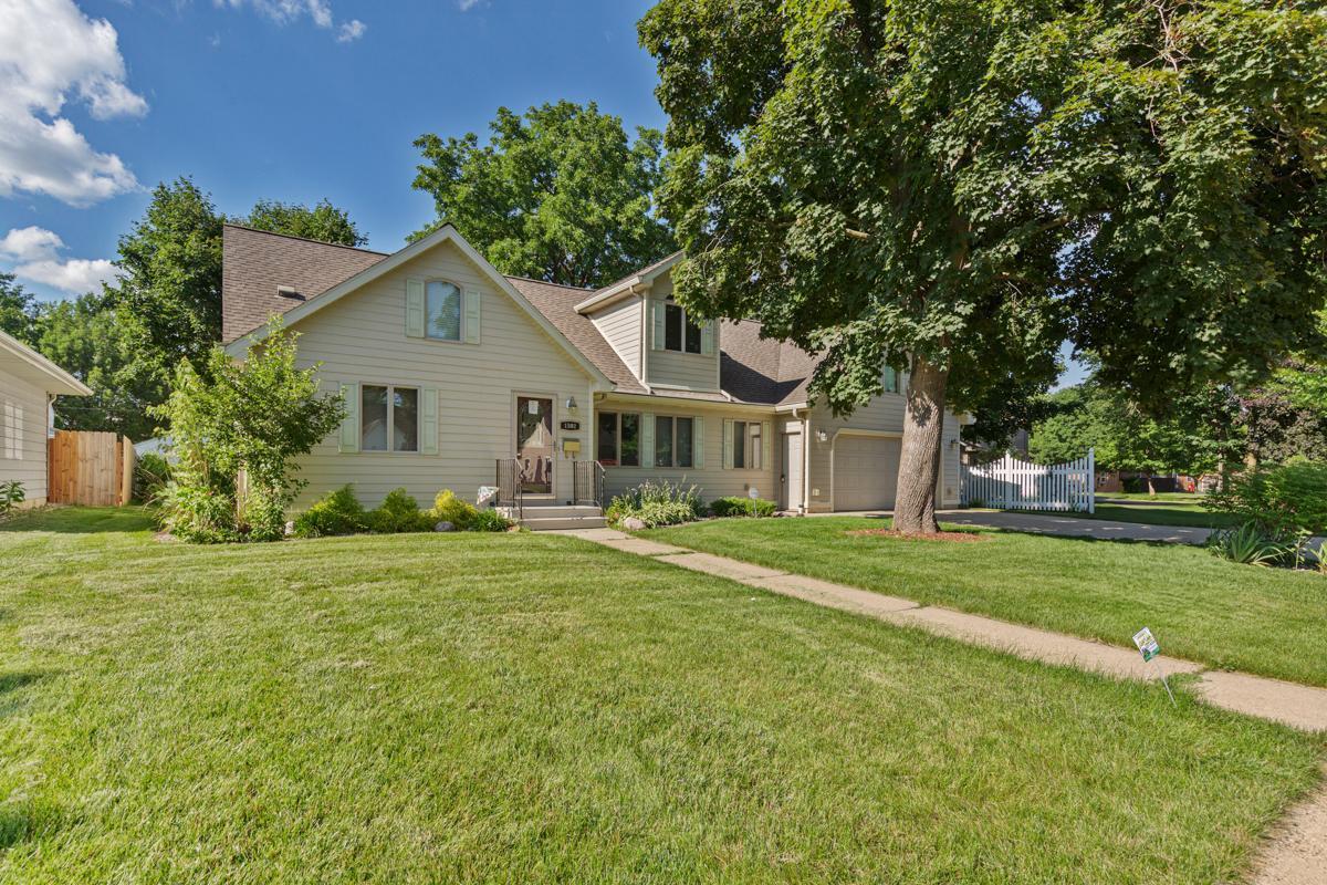 1502 4th Avenue SW Austin MN 55912