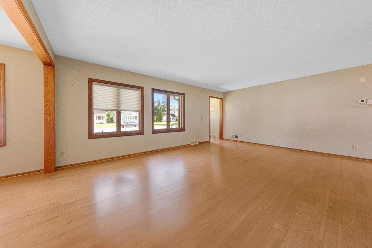 1502 4th Avenue SW Austin MN 55912