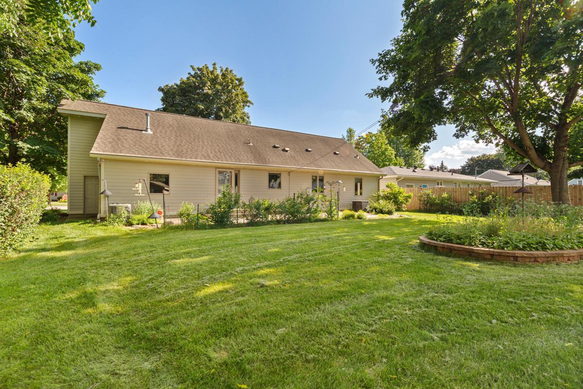 1502 4th Avenue SW Austin MN 55912