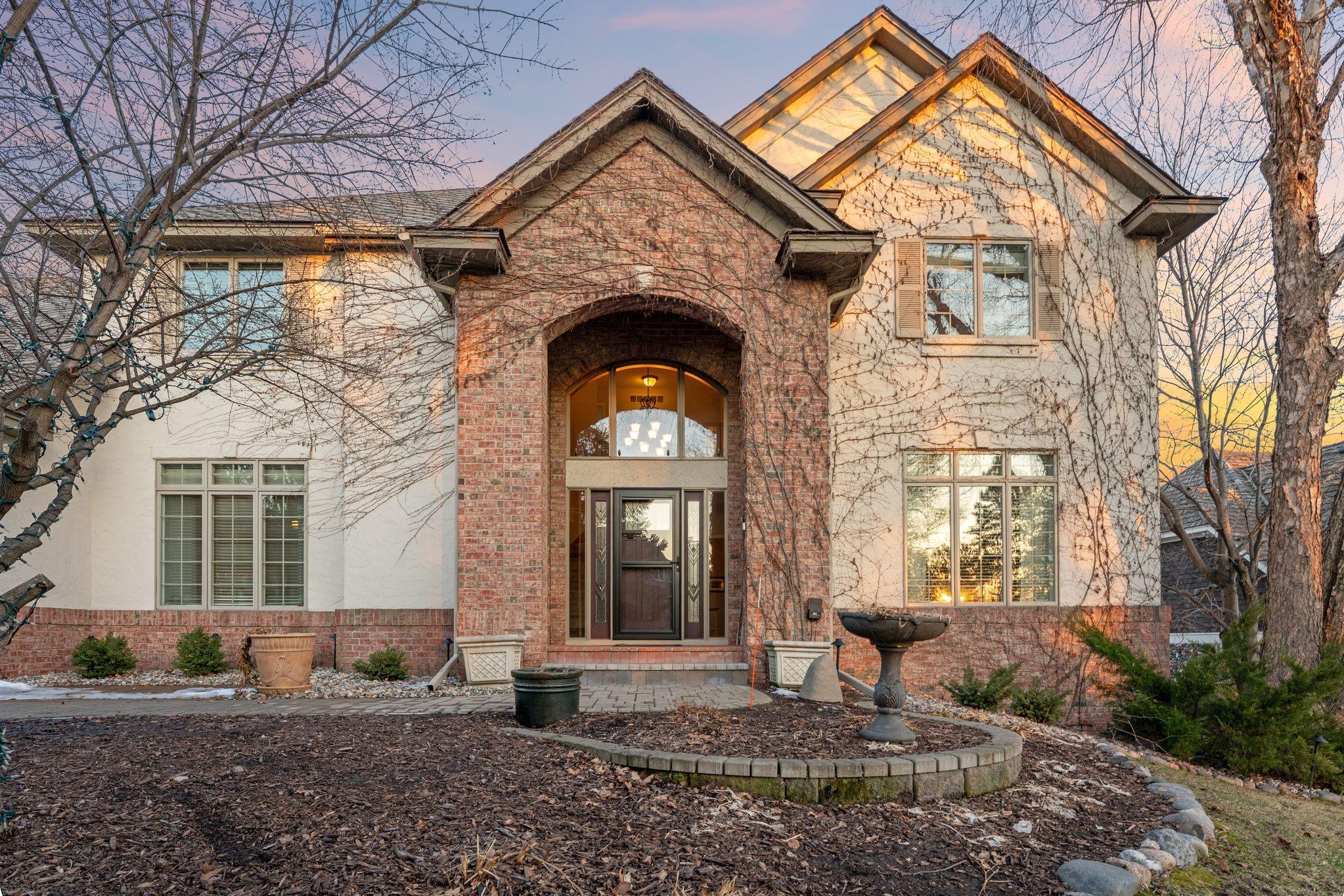 10299 Bucks Way Eden Prairie MN 55347