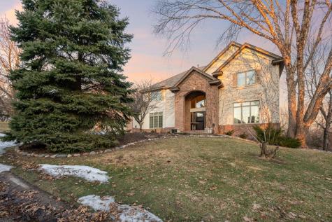 10299 Bucks Way Eden Prairie MN 55347