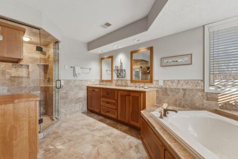 10299 Bucks Way Eden Prairie MN 55347