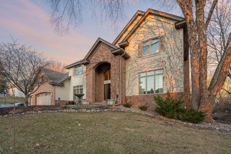 10299 Bucks Way Eden Prairie MN 55347