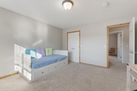 10299 Bucks Way Eden Prairie MN 55347