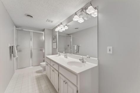 10299 Bucks Way Eden Prairie MN 55347