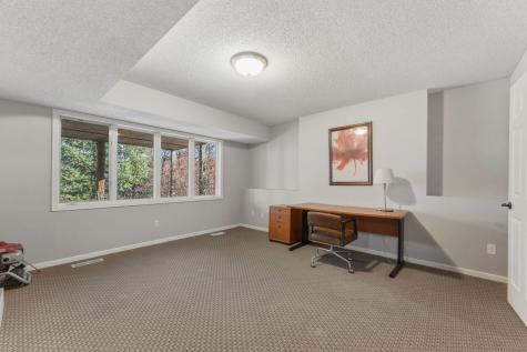 10299 Bucks Way Eden Prairie MN 55347