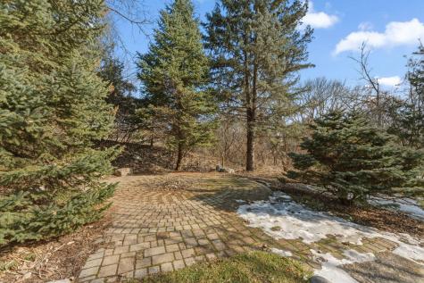 10299 Bucks Way Eden Prairie MN 55347