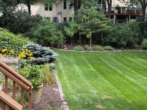 10299 Bucks Way Eden Prairie MN 55347