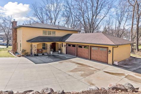 6220 Barberry Circle Excelsior MN 55331