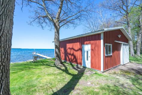 42491 Vista Road Isle MN 56342