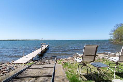 42491 Vista Road Isle MN 56342