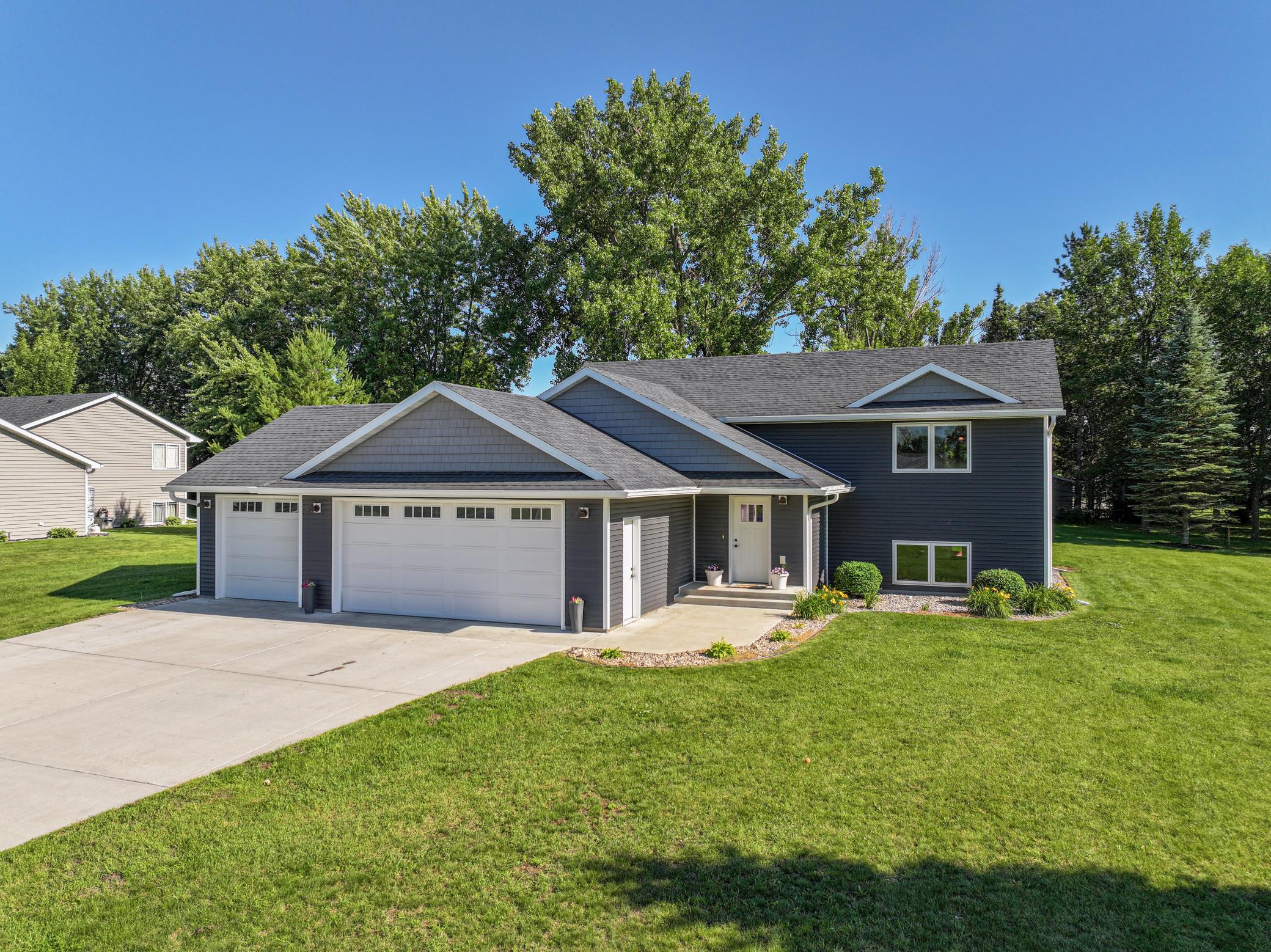 2580 Lois Lane SE Alexandria MN 56308