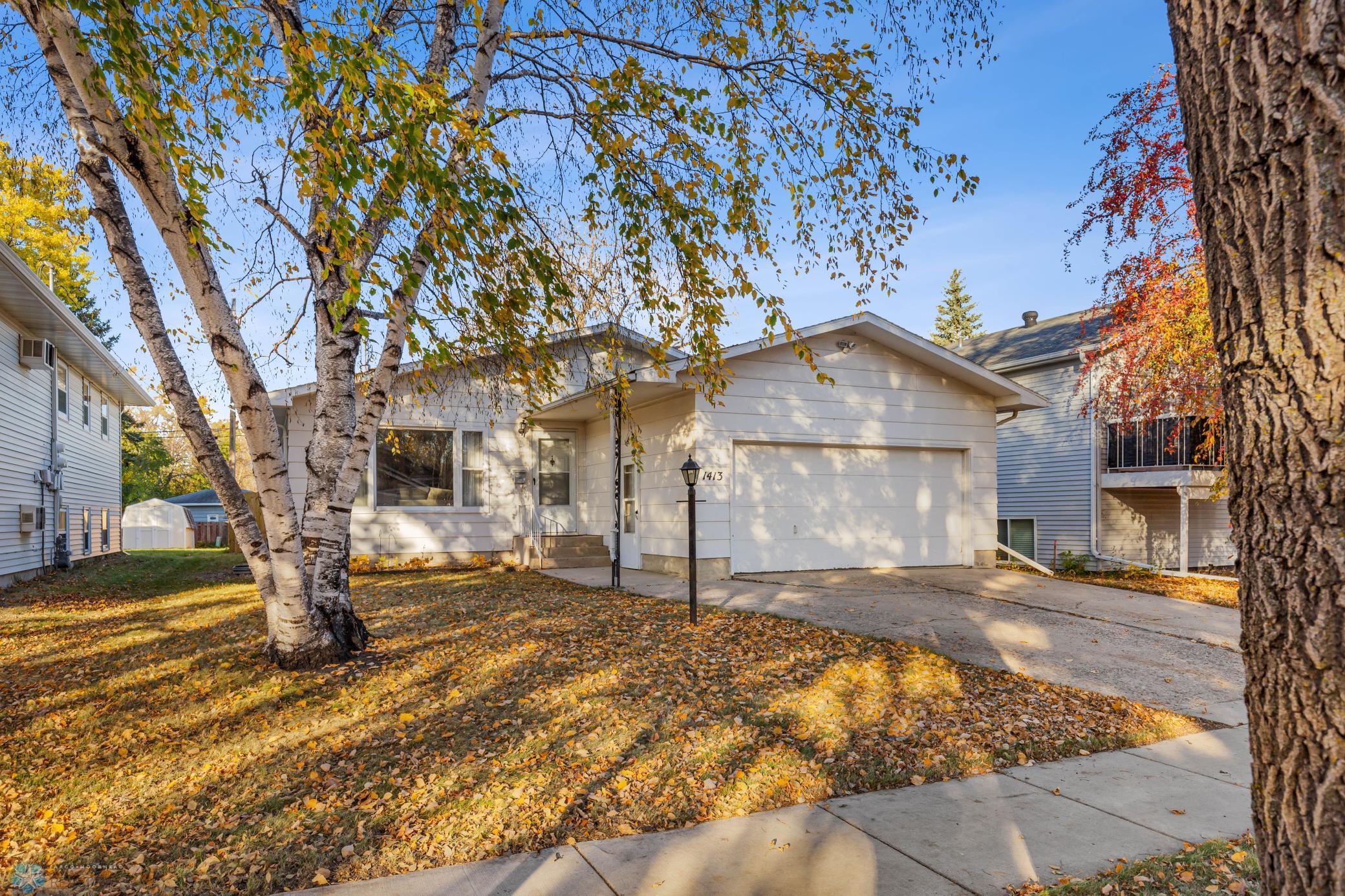 1413 16 1/2 Street S Fargo ND 58103