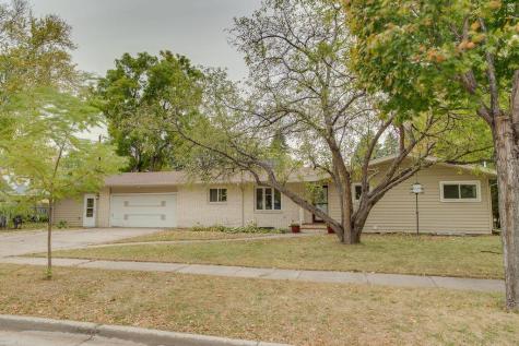 2005 S 15th Street S Moorhead MN 56560