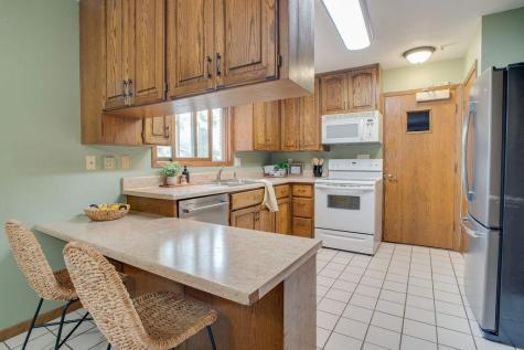 2005 S 15th Street S Moorhead MN 56560