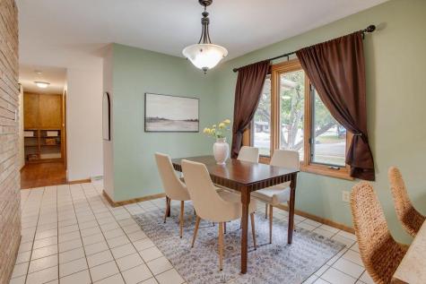 2005 S 15th Street S Moorhead MN 56560