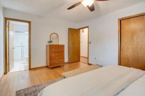 2005 S 15th Street S Moorhead MN 56560