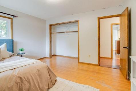 2005 S 15th Street S Moorhead MN 56560