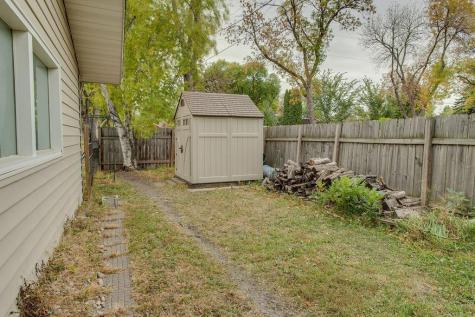 2005 S 15th Street S Moorhead MN 56560