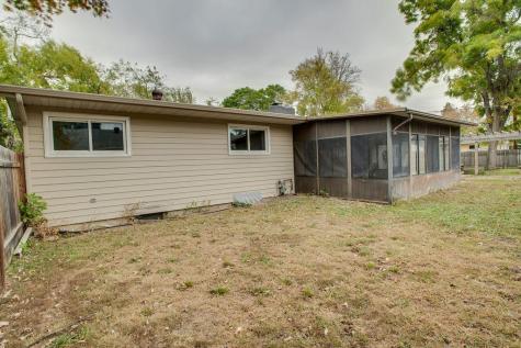 2005 S 15th Street S Moorhead MN 56560