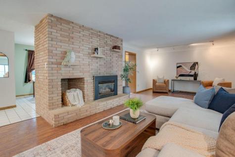 2005 S 15th Street S Moorhead MN 56560