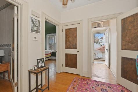 2327 E 4th Street Duluth MN 55812