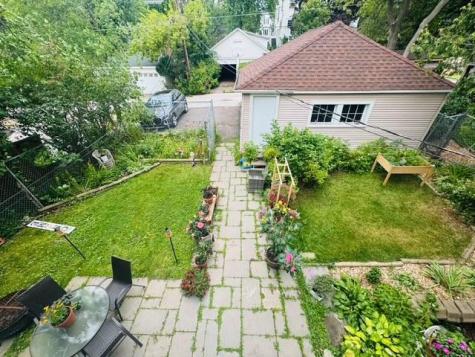 2327 E 4th Street Duluth MN 55812