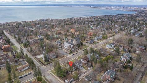 2327 E 4th Street Duluth MN 55812