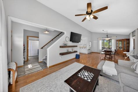 506 Park Avenue Goodhue MN 55027