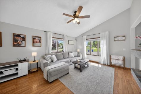 506 Park Avenue Goodhue MN 55027