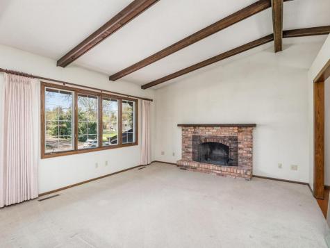 17210 13th Avenue N Plymouth MN 55447