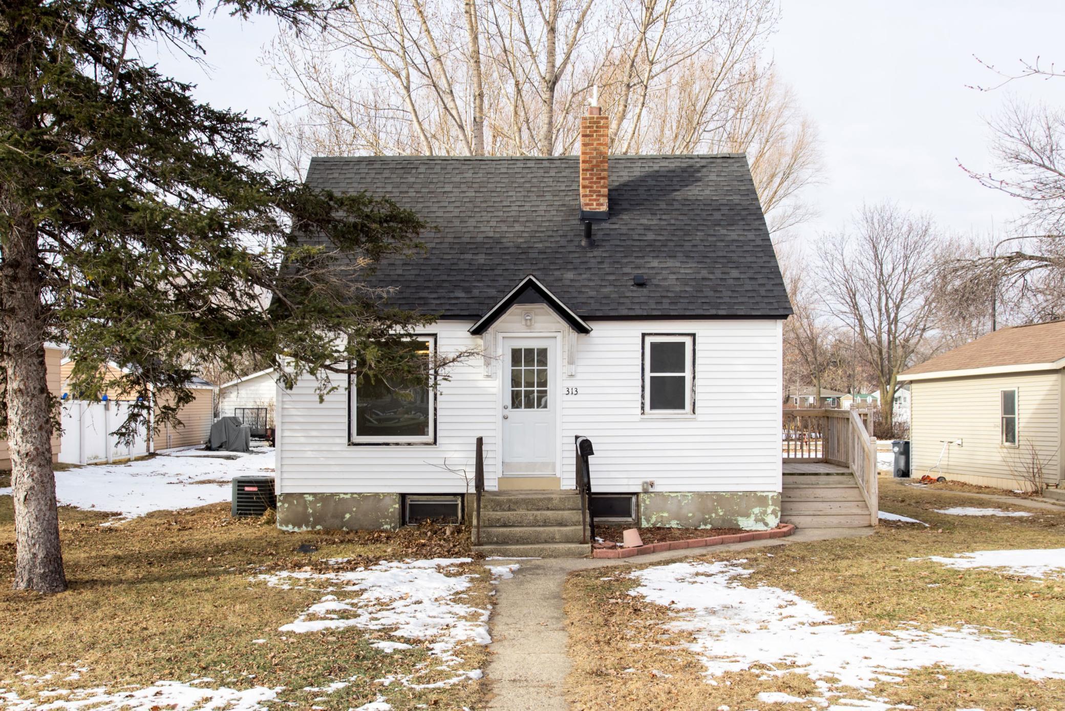 313 19th Street N Benson MN 56215