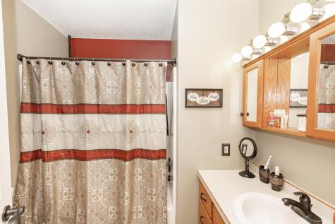 3511 42nd Avenue S Fargo ND 58104