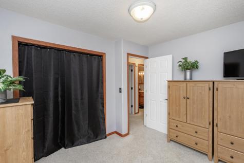 3511 42nd Avenue S Fargo ND 58104