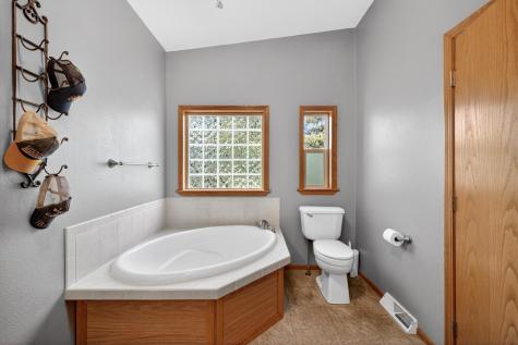 21016 County 80 Nevis MN 56467