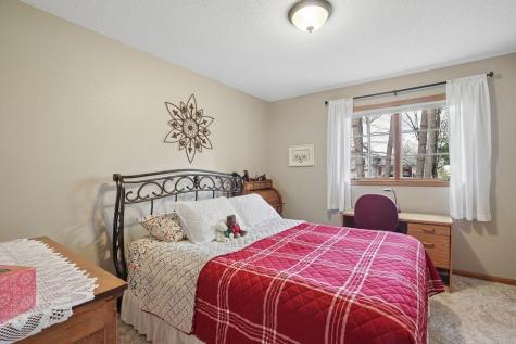 2063 Rena Circle Saint Augusta MN 55320