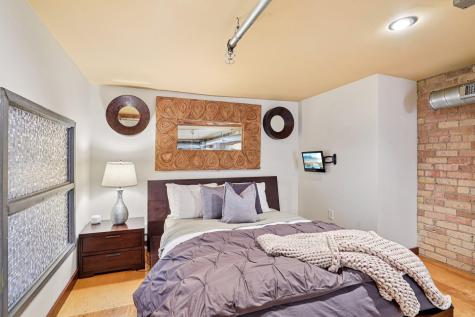 801 Washington Avenue N Minneapolis MN 55401