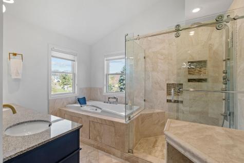 9154 Edinburgh Lane Woodbury MN 55125