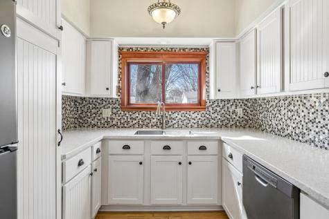 8675 Upper 206th Street W Lakeville MN 55044