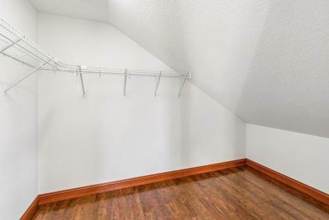 8675 Upper 206th Street W Lakeville MN 55044