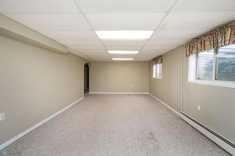 303 9th Avenue E Lisbon ND 58054