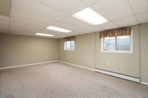 303 9th Avenue E Lisbon ND 58054