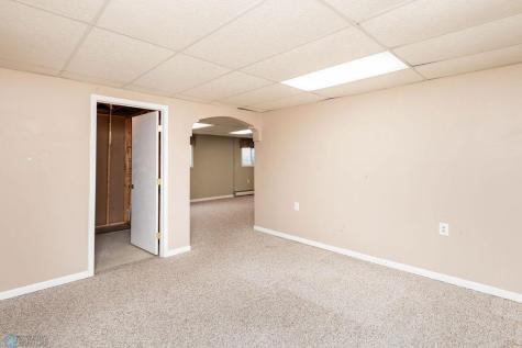 303 9th Avenue E Lisbon ND 58054