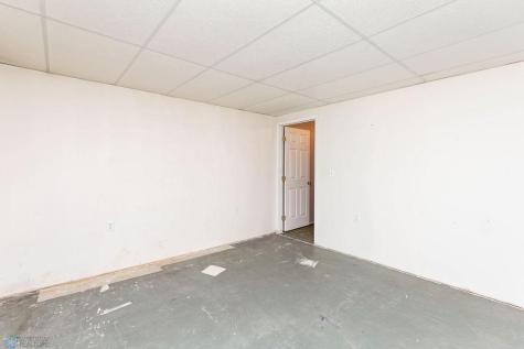 303 9th Avenue E Lisbon ND 58054