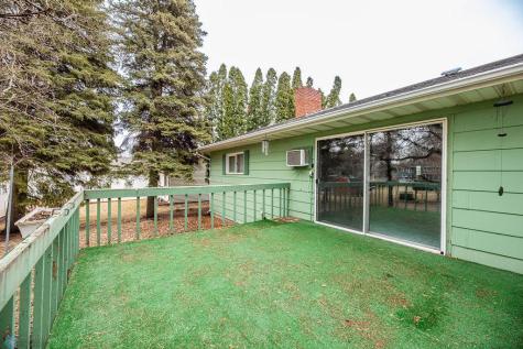 303 9th Avenue E Lisbon ND 58054