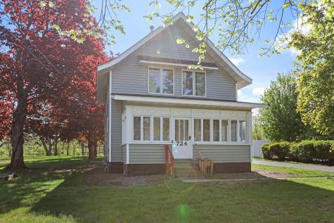 724 1ST Street N Waterville MN 56096