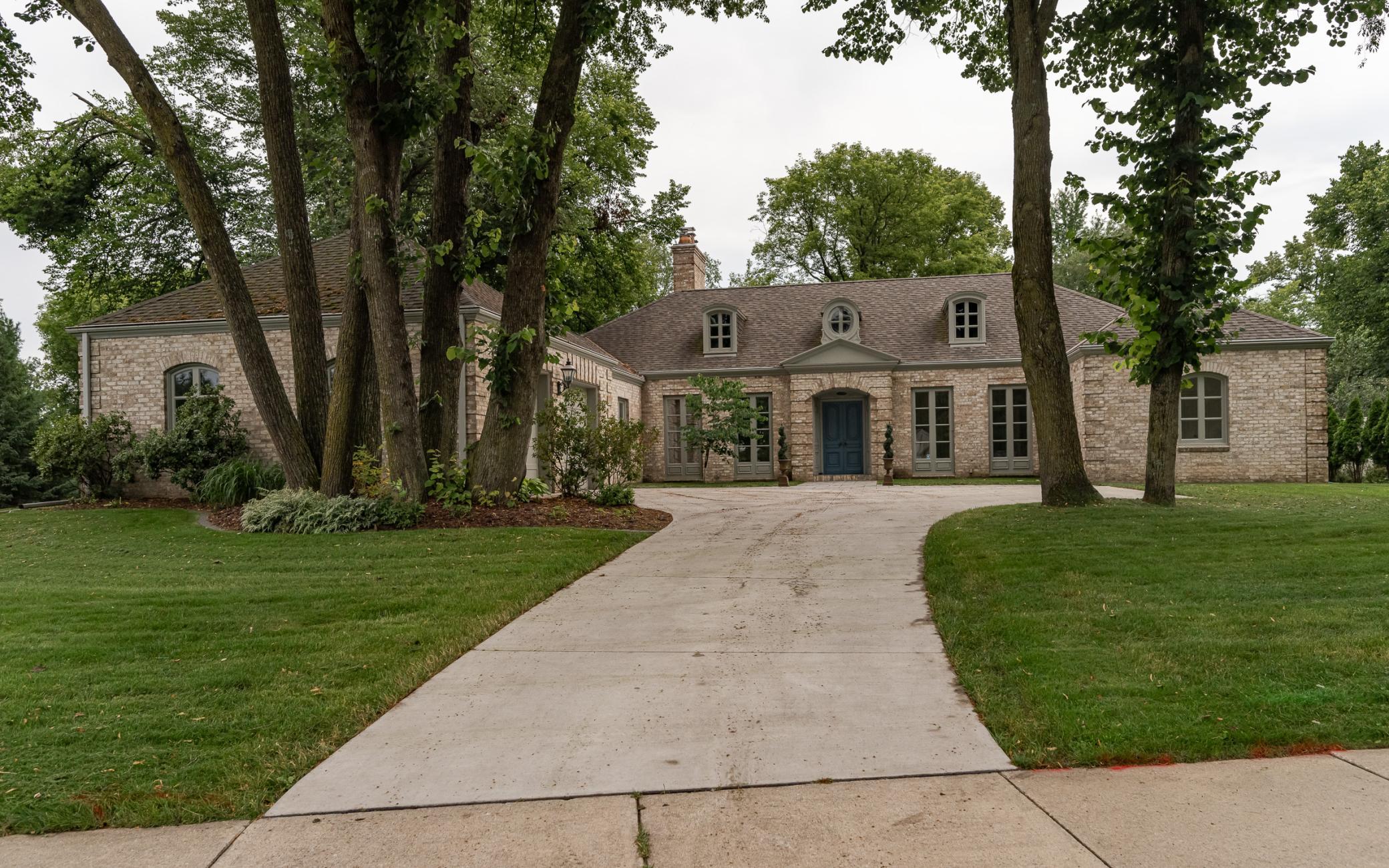 910 Folwell Drive SW Rochester MN 55902