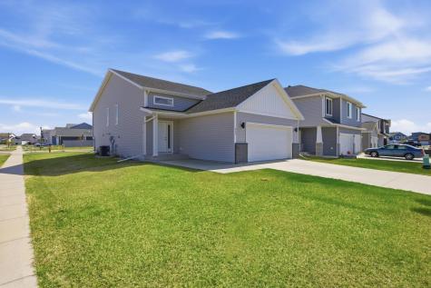 965 Ashley Drive W West Fargo ND 58078