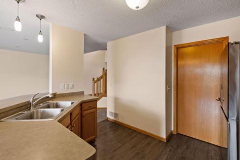 1715 Talon Trail Eagan MN 55122